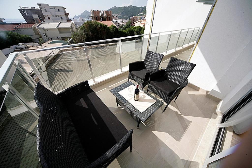 Апартаменты Sea Star Apartment Добра-Вода