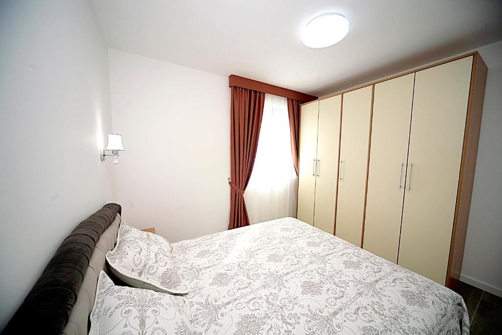 Апартаменты Sea Star Apartment Добра-Вода