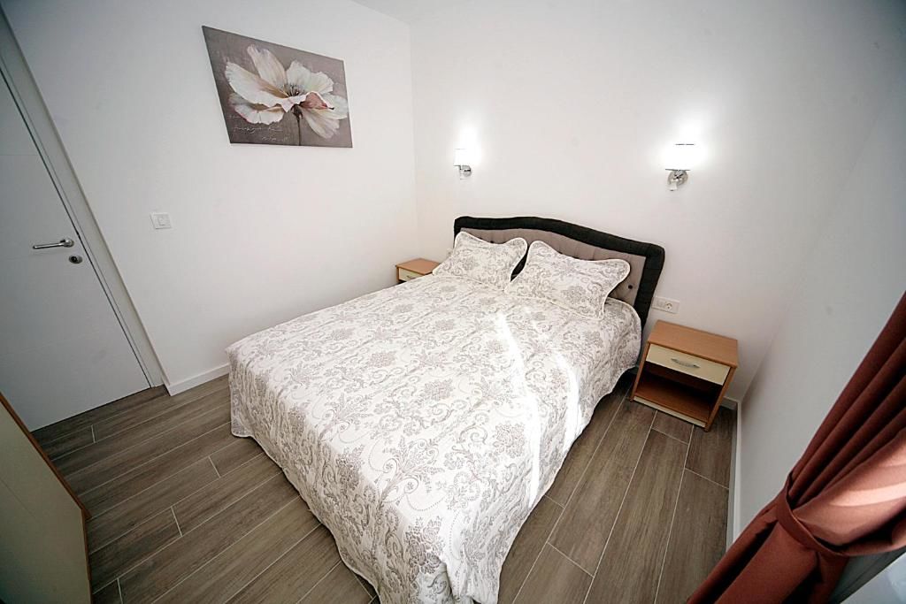 Апартаменты Sea Star Apartment Добра-Вода