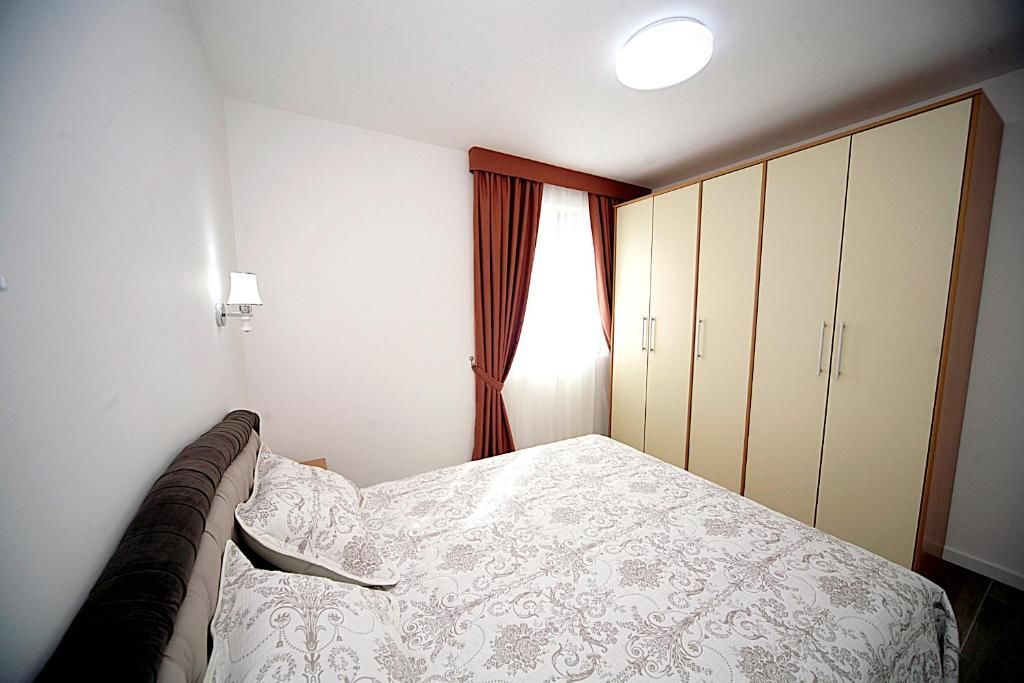 Апартаменты Sea Star Apartment Добра-Вода