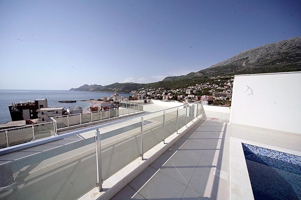 Апартаменты Sea Star Apartment Добра-Вода
