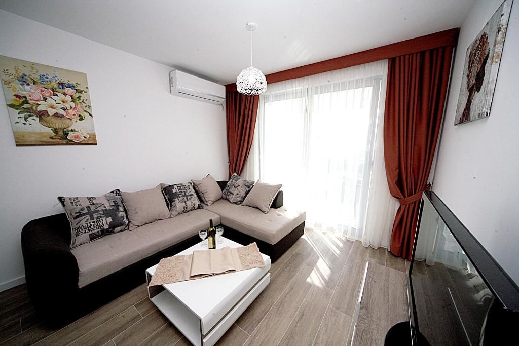 Апартаменты Sea Star Apartment Добра-Вода